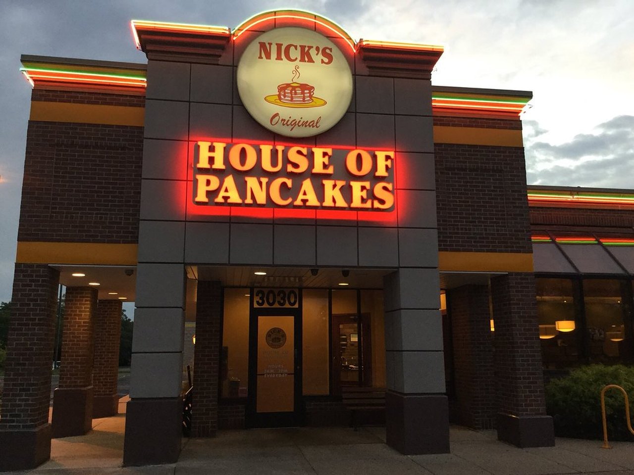 nick-s-house-of-pancakes-is-best-fall-restaurant-in-michigan