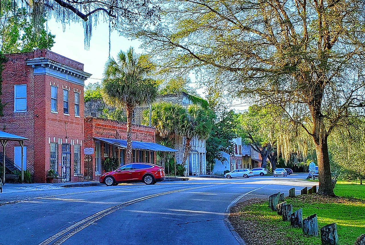 small tourist towns in florida