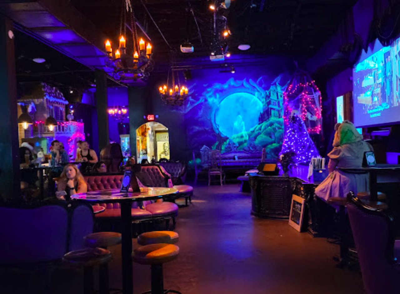 Cocktails And Screams Is A Delightful Halloween Themed Pub In Florida