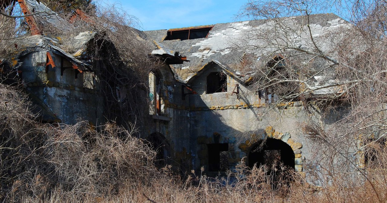 9 Abandoned Places In Rhode Island