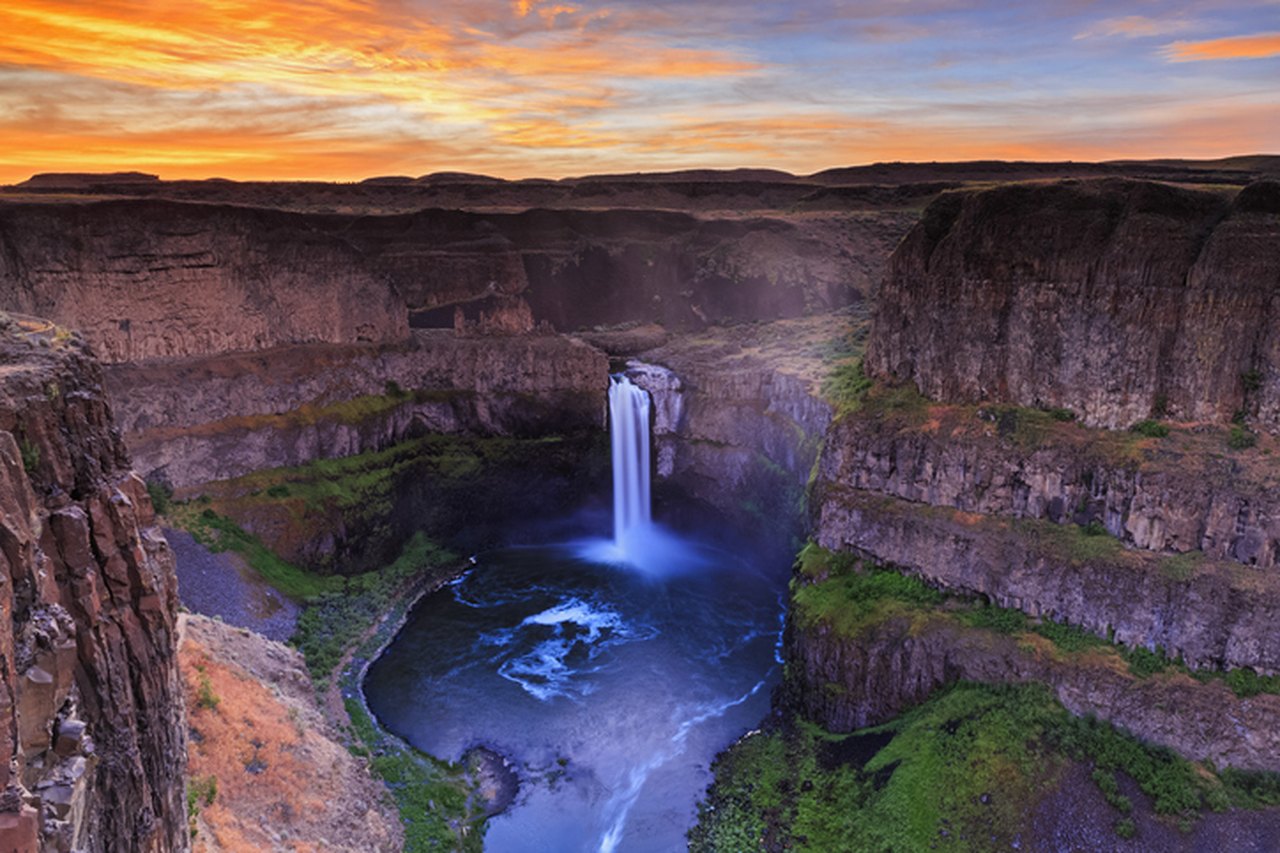 14 Wondrous Waterfalls Across The U.S. That Rival Niagara Falls