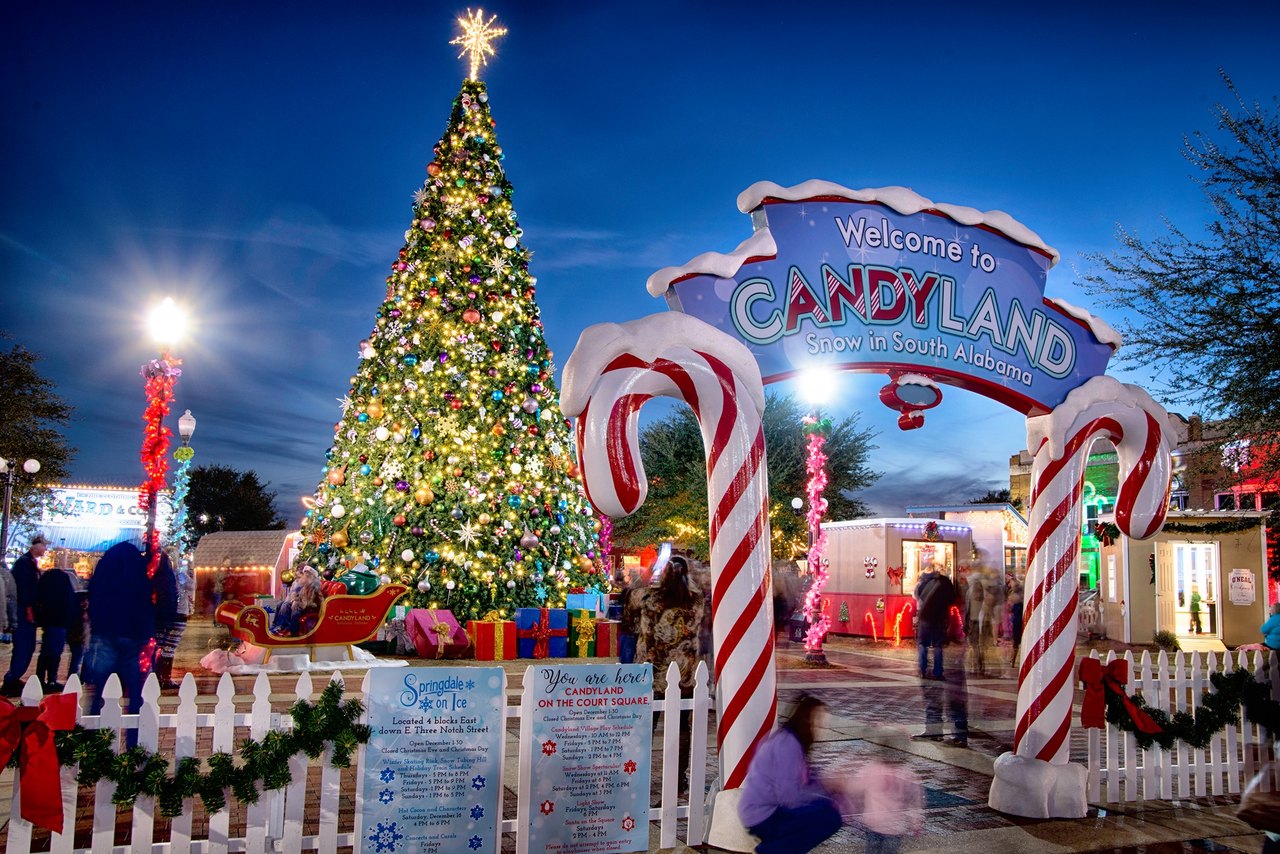 A Winter Wonderland In Alabama At Christmas In Candyland
