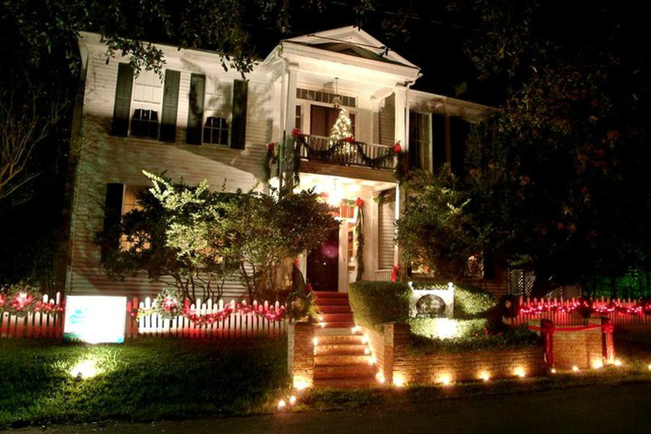 Best Holiday Home Tour In Texas Jefferson Candlelight
