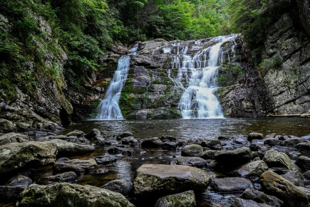 laurel falls hampton tn
