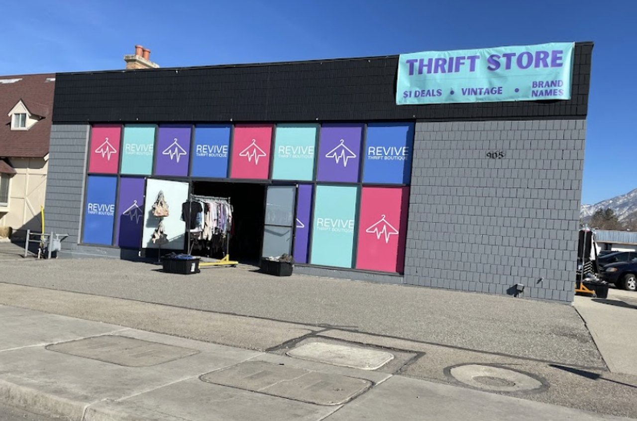 Revive Thrift Boutique A Large And Unique Thrift Store In Utah