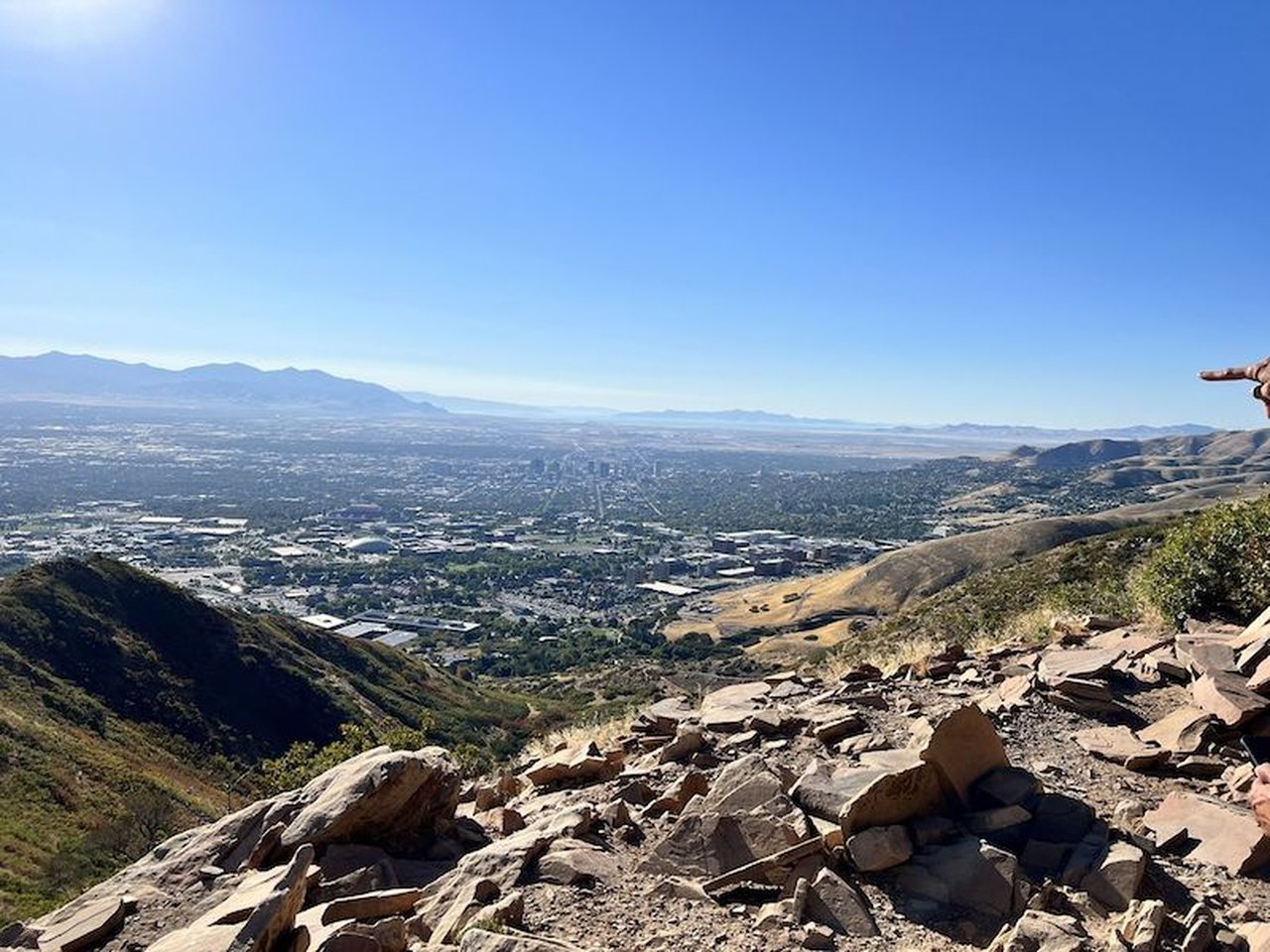Living Room Lookout Trail Hike In Slc