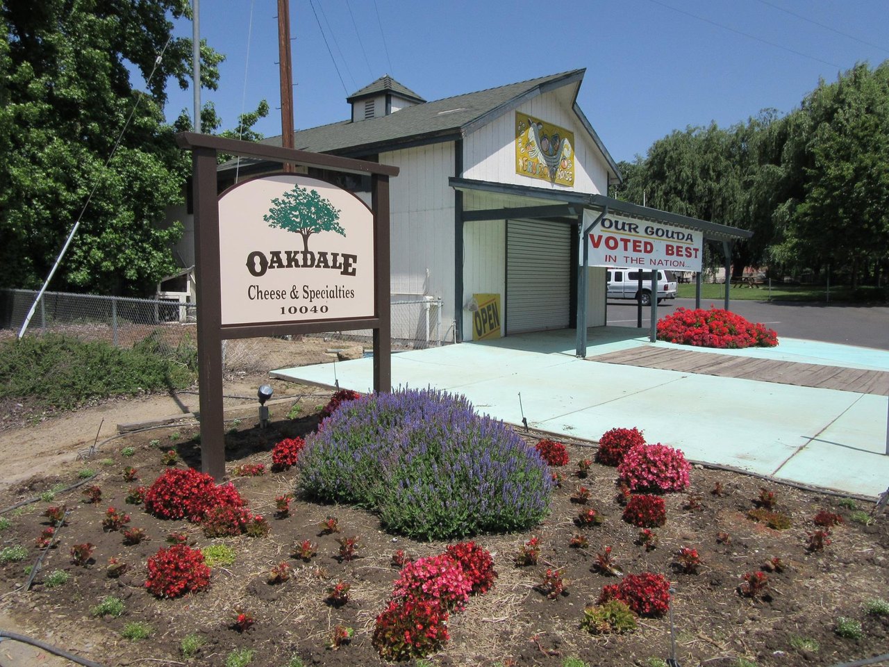 Enjoy Cheese At This Oakdale Dairy Farm In Northern California