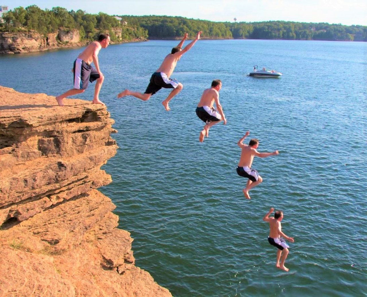 Epic Cliff Jumping In Arkansas: Dam Site Park In Heber Springs