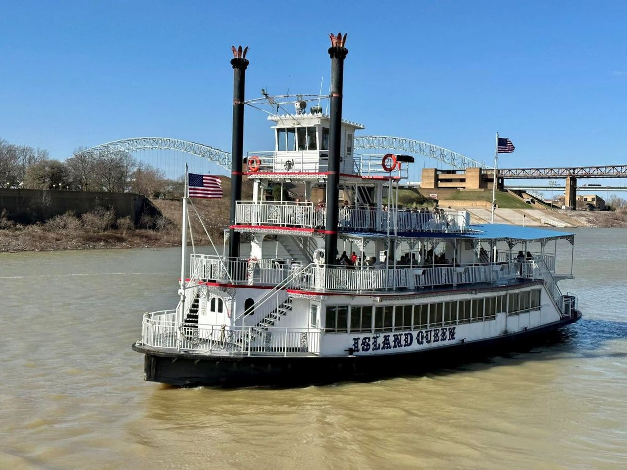riverboat cruises in tennessee