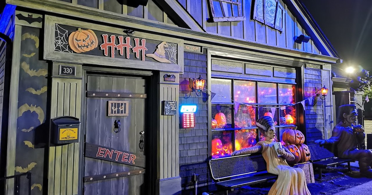 Haunted House Of Hamburgers: Halloween Themed Restaurant