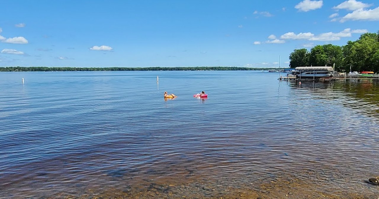 This Little-Known Lake Is Perfect For Easy Fishing, Boating, And Paddling In Wisconsin