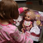 Cómo hacer comida de juguete para tu muñeca Baby Alive