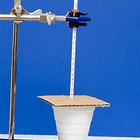 ¿Cómo fabricar un calorímetro a partir de un vaso de espuma de poliestireno?