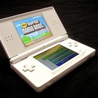 Cómo arreglar una bisagra para Nintendo DS