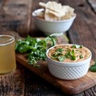 Slow Cooker Jalapeno Beer Cheese Dip