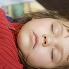 How to Use Plastic Pants & Cloth Diapers for Chronic Bedwetting