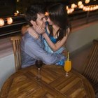 One-Year Dating Anniversary Suggestions & Ideas