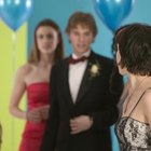 How to Ask Your Ex-Boyfriend to Prom