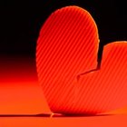 Tips on Telling Your Ex Girlfriend You Want Her Back