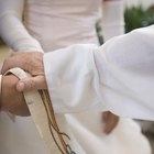 How Much Do Wedding Ministers Cost?