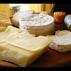 Difference Between White Cheddar & Yellow Cheddar