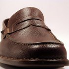 How to Remove the Tassels From Loafers