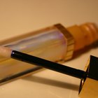 How to Make Shiny Lip Gloss