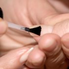 How to Do Nails