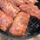 How to Remove the Membrane From Pork Ribs