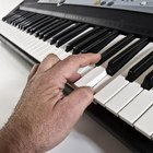 Ejercicios de escalas y acordes en el teclado