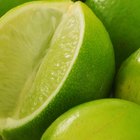 How to Decorate Cakes With Limes