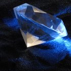 Differences Between Cubic Zirconia & Moissanite