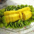 How to Make a Fruit Tray for a Wedding