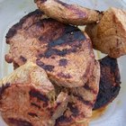 Cómo asar carne a término medio en la parrilla