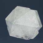 ¿Cómo funcionan los cristales piezoeléctricos?