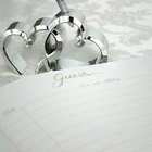 How to Write Comments in a Wedding Memory Book