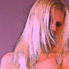 How to Lighten Hair Color With Jazzing