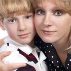 How to Write a Short Verse for My Son's Birthday Card