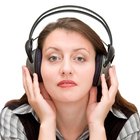 Cómo configurar los auriculares inalámbricos para usarlos con la TV