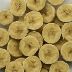 What Happens to Bananas Dipped in Lemon Juice?