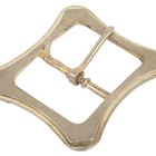 How to Remove Scuffs From a Brass Belt Buckle