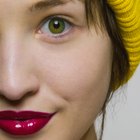What Does It Mean When a Woman Stares Directly Into Your Eyes?