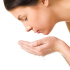 The Ingredients in Clinique's Acne Solutions Cleansing Foam