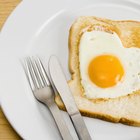 How to Cook Eggs Sunny Side Up Without Flipping
