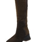 How to Apply Protectant Spray to Suede Boots