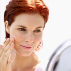 Ways to Make Pimple Swelling and Redness Fade Fast