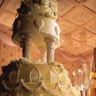 How to Make a Fresh Flower Wedding Cake Topper