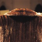 How to Fix a Mink Coat Whose Pelts Are Separating