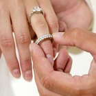 How to Get a Ring That's Too Big to Fit Temporarily