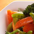 Do I Need to Steam Broccoli Before I Stir-fry?